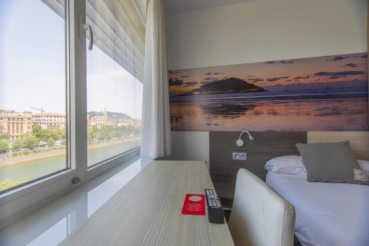 Pension Riberas Del Urumea San Sebastián Esterno foto