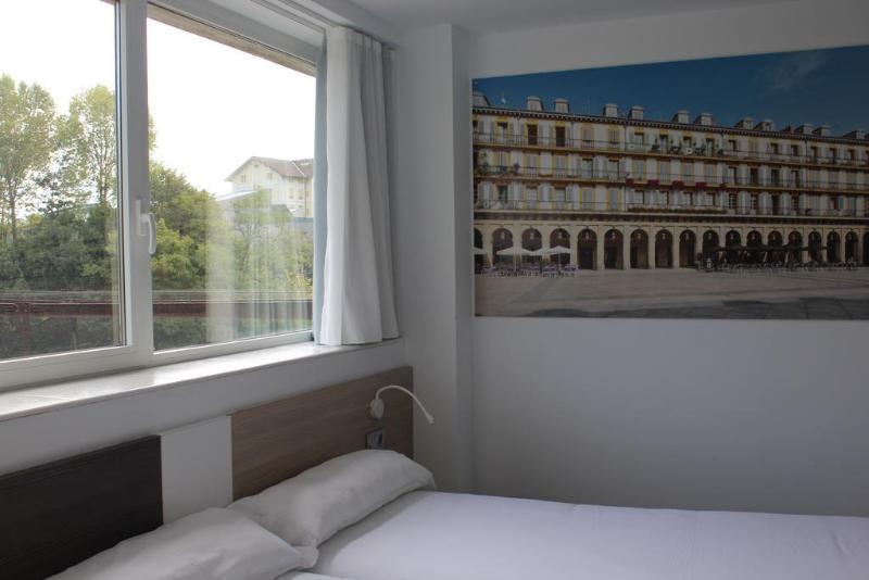 Pension Riberas Del Urumea San Sebastián Esterno foto